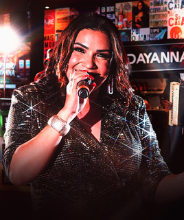 Dayanna: 20 Super Sucessos em Destaque na Nova Playlist