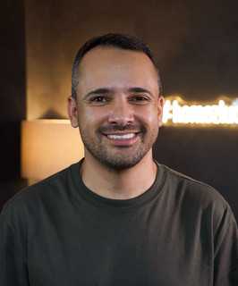 Leo Fonseca em Destaque: 20 Super Sucessos e a Playlist que Você Precisa Ouvir