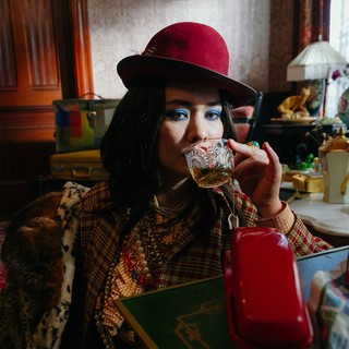 Mitski em Destaque: 20 Sucessos Que Costuram Emoção e Indie Rock