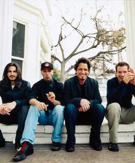 Audioslave: 10 faixas essenciais e a playlist de 20 sucessos