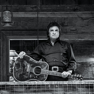 Johnny Cash: 20 Sucessos que Moldaram o Country e a Alma de uma Lenda