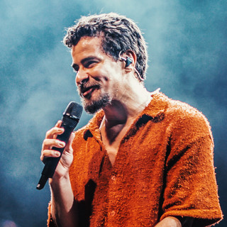 Thiago Martins: 20 super sucessos em uma playlist exclusiva