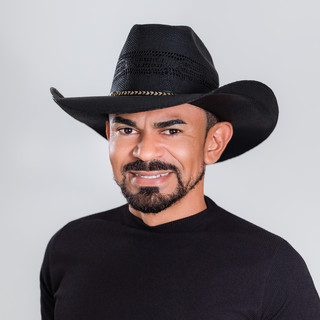 Maike Alan brilha em 20 sucessos: mergulho na playlist que agita o Brasil