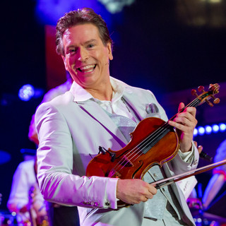 The Maestro And The European Pop Orchestra: uma jornada de pop orquestral pela Europa