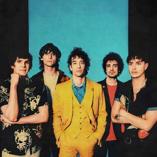 The Strokes: 10 faixas icônicas que definem a banda + playlist para ouvir