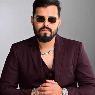 Luxuria: 20 super sucessos que definem a banda