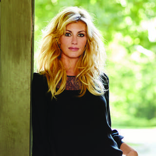 Faith Hill: 20 Sucessos que Moldaram a Country Pop