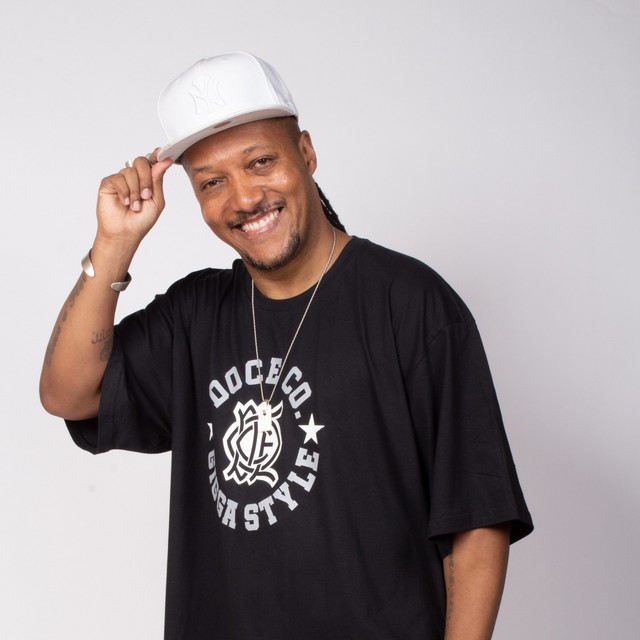 Edu Ribeiro: 20 Super Sucessos para Ouvir Agora