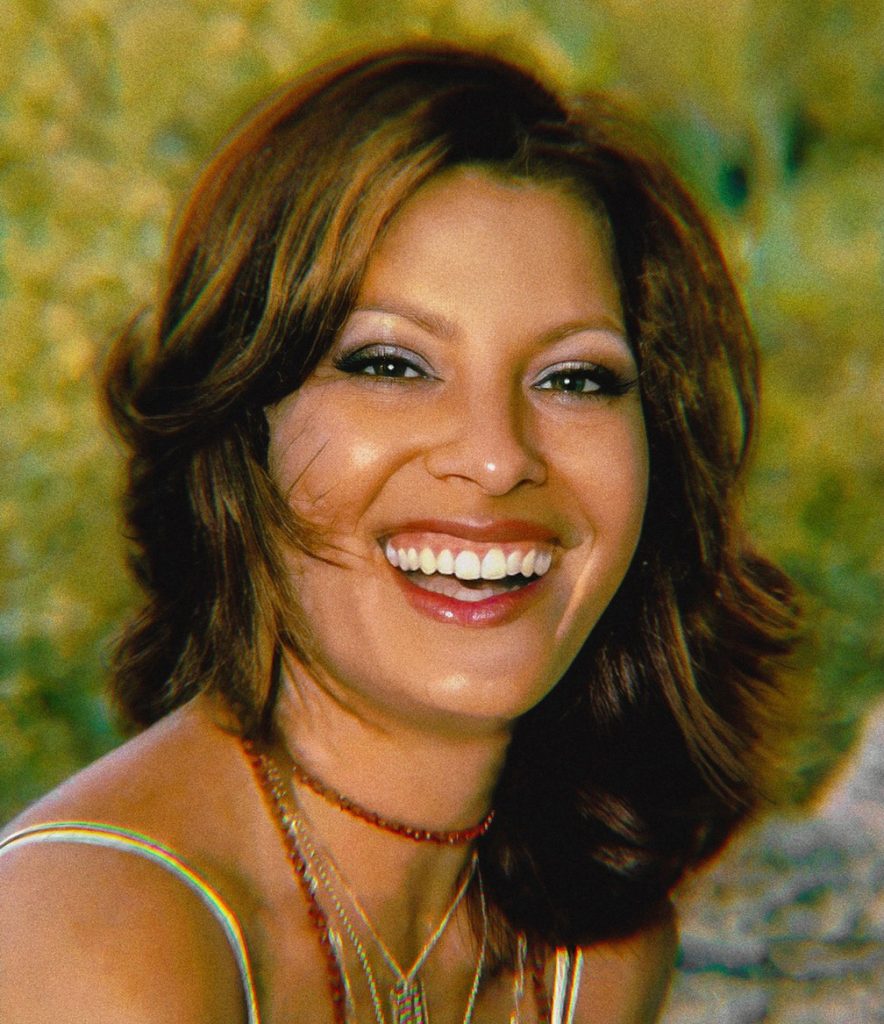 Clara Nunes: 20 Super Sucessos para ouvir e se encantar