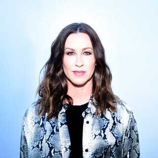 Alanis Morissette: 20 Super Sucessos que Definiram uma Geração